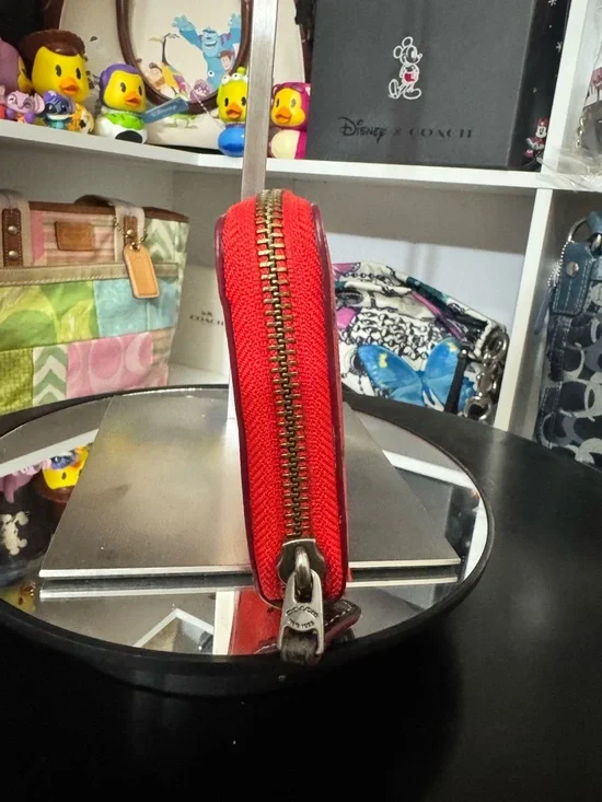 Coach x Disney Mickey Mouse Zip Wallet - Picture 3 of 9